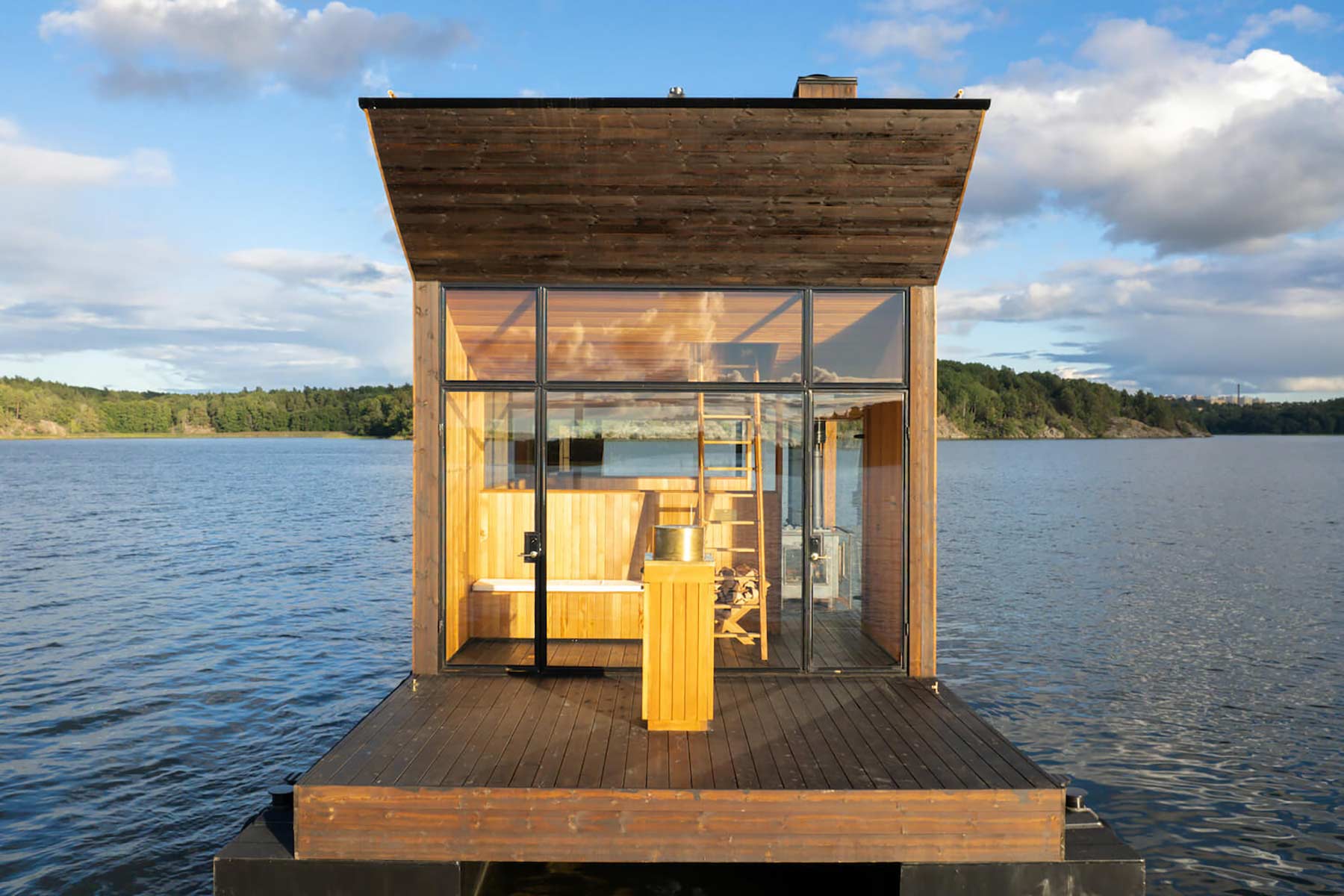 Big Branzio: täydellinen ja ihanteellinen kelluva sauna