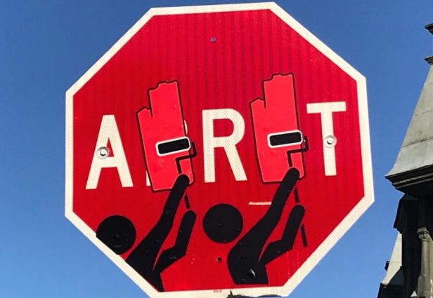도로 표시에 대한 Clet Abraham의 독창적인 개입은 유명해졌습니다. 사진: 클렛 아브라함 인스타그램