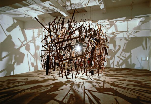 An Exploded View. Cornelia Parker. Foto: Chisenhale Gallery
