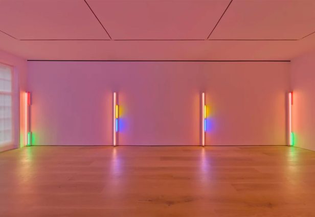 De fluorescerende wereld van Dan Flavin wordt tentoongesteld in Londen. Foto: David Zwirner-website