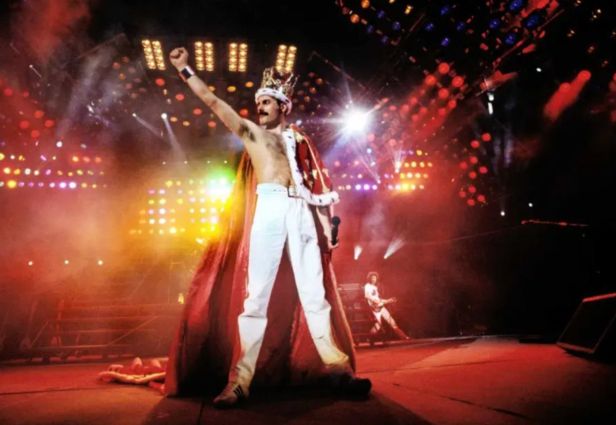 Freddie Mercury en el estadio Wembley. Foto: Billboard