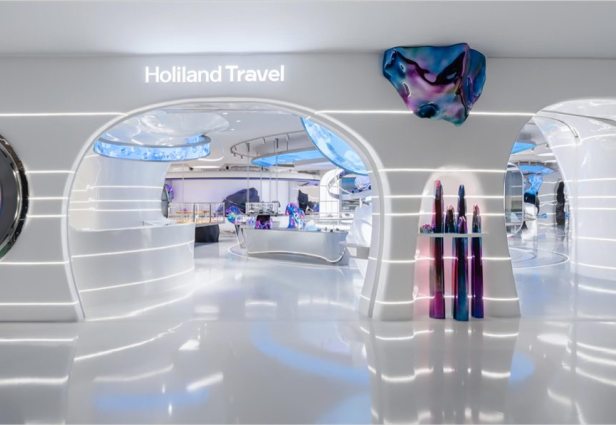 Holiland: the pastry shop that takes you to space from Shanghai. Photo: Superfuture