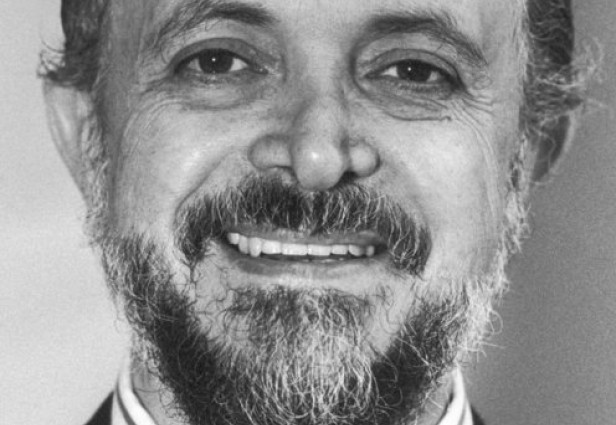 Ο γιατρός Mario Molina έλαβε το βραβείο Νόμπελ Χημείας το 1995