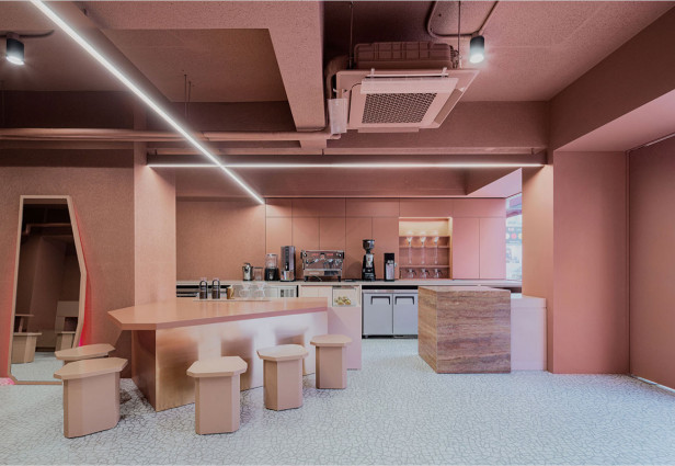 Pink Gorilla Coffee: makujen, suunnittelun ja merkityksen fuusio. supertulevaisuuden valokuva