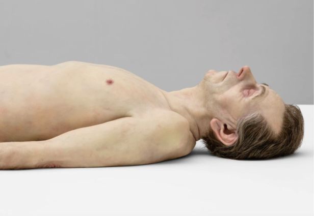 ‘Dead Dad’, 1996-97. Ron Mueck. Foto: Thaddaeus Ropac