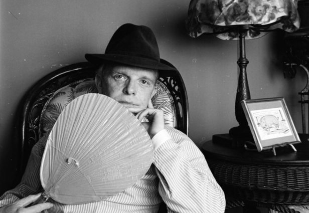 Truman Capote fotografato nel 1980. Foto: AnOther Magazine