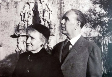 Leonor Acevedo en Jorge Luis Borges. Bron: Clarin