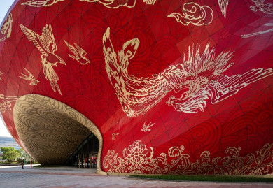 Théâtre de Guangzhou, ode architecturale à la soie. PHOTO: Designboom