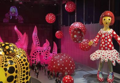 Vistazo a la muestra 'You, Me and the Balloons’. Foto: The Guardian