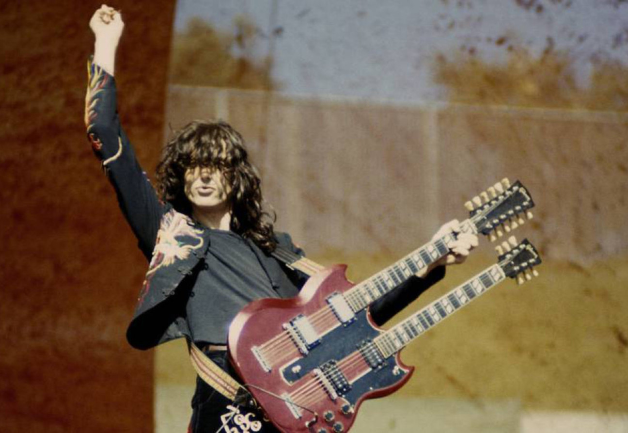 Jimmy Page of Led Zeppelin. Source: The Country