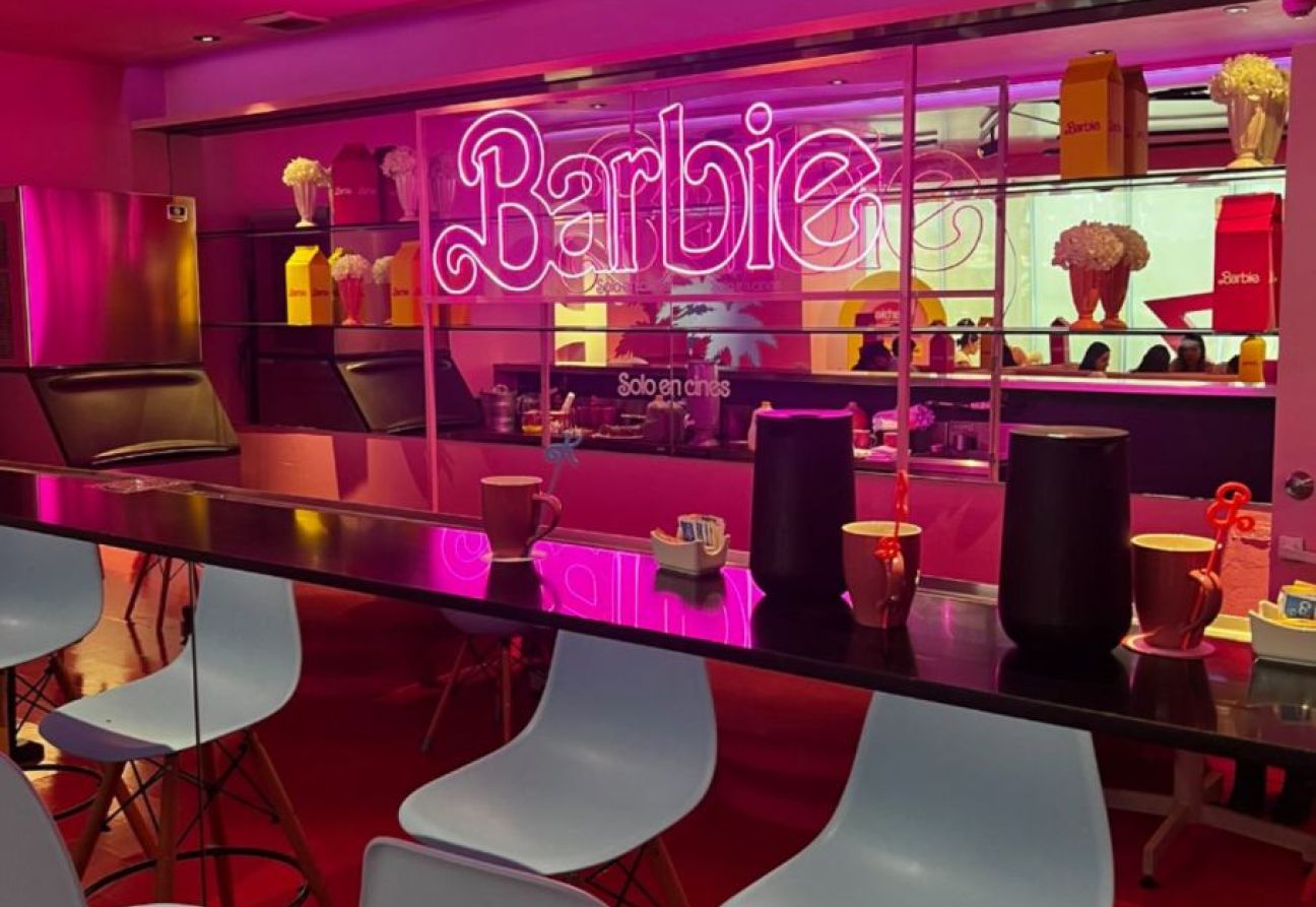 Vistazo a la cafetería oficial de Barbie. Foto: Indie 505