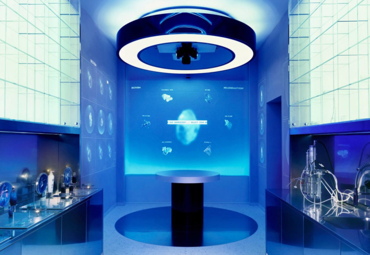 Κοιτάξτε μέσα στο Blue Beauty Lab της Biotherm που δημιουργήθηκε από την εταιρεία Universal Design Studio. Πηγή: Dezeen
