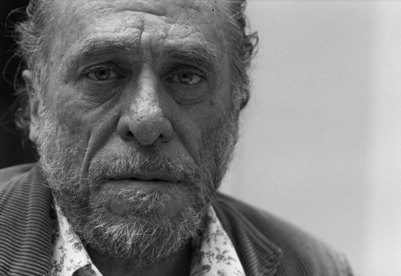 El escritor Charles Bukowski. Foto: Poetry Foundation