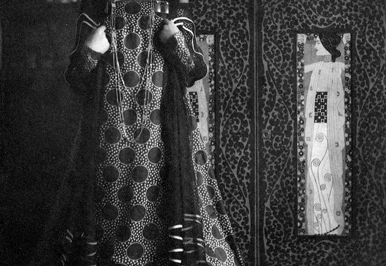 Emilie Flöge, a tervező és modell, aki bemutatta Klimt vásznait. FOTÓ: Wikimedia Commons