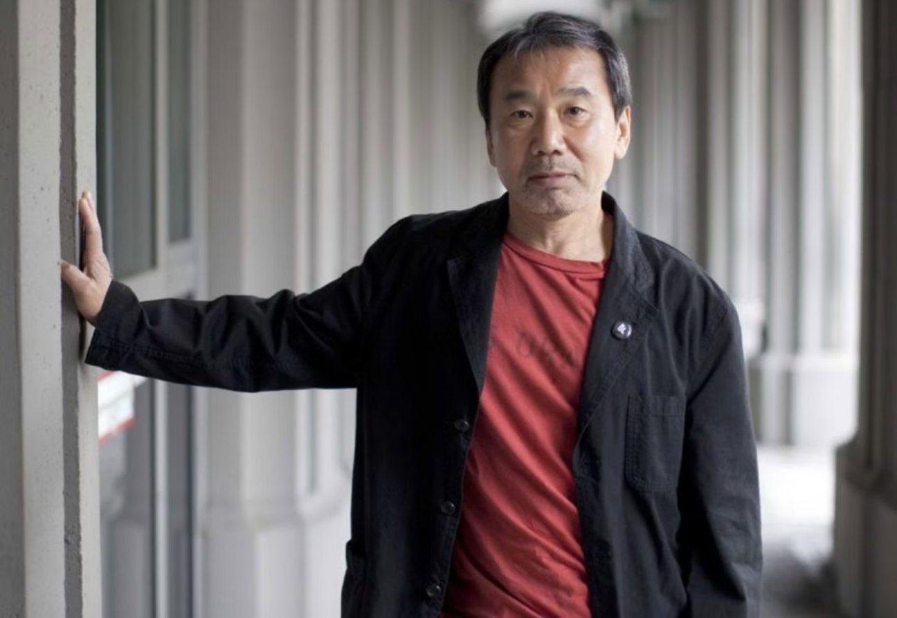 The famous Japanese writer Haruki Murakami presents various places in Tokyo in his stories. Source: Independent