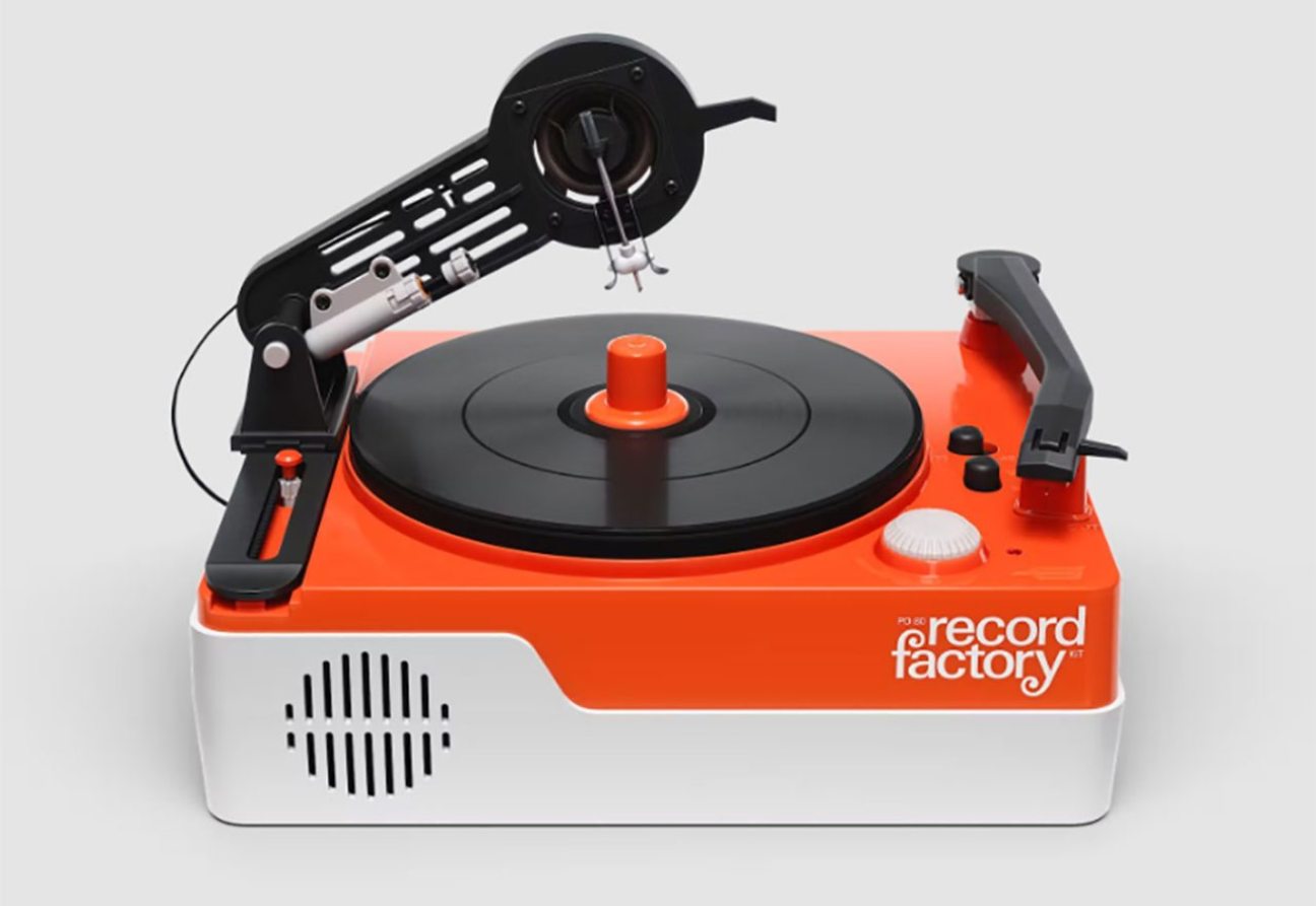 PO-80 Record Factory: levysoitin, jolla voit äänittää oman vinyylisi. Kuva: Teenage Engineering
