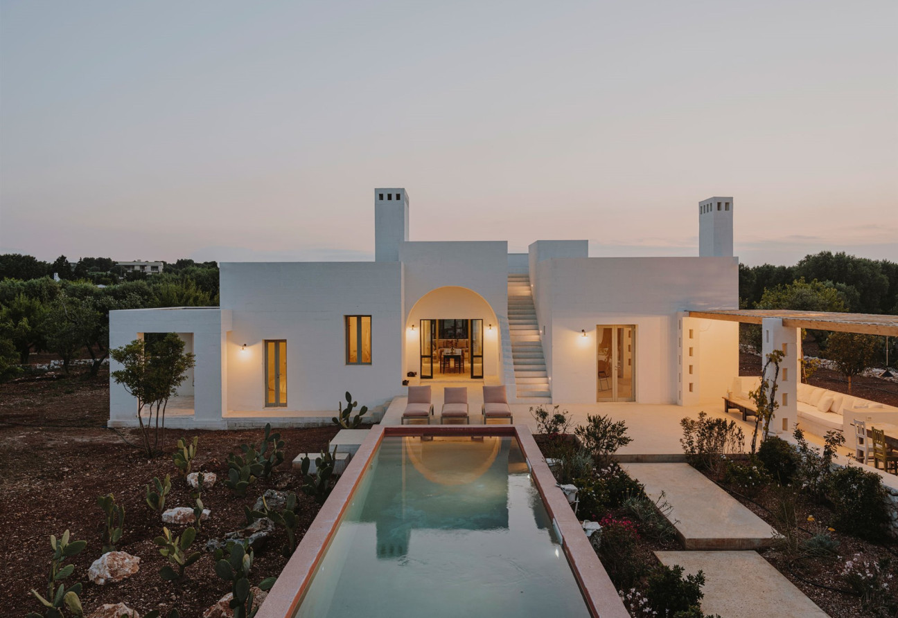 Villa Cardo es una obra del arquitecto Andrew Trotter en Puglia, Italia.