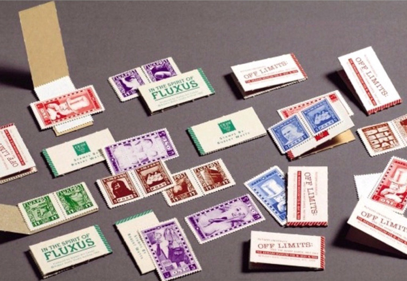 Robert Watts는 비공식 우표를 디자인한 미국 예술가입니다.